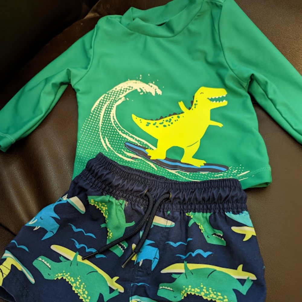 Carter"Baby Boys Swim Shirt & Trunks Set Size 6 Months Adorable